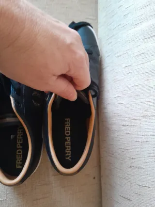 Zapatillas Fred Perry Negras y Beige