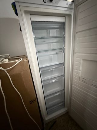 Congelador Vertical Balay Blanco