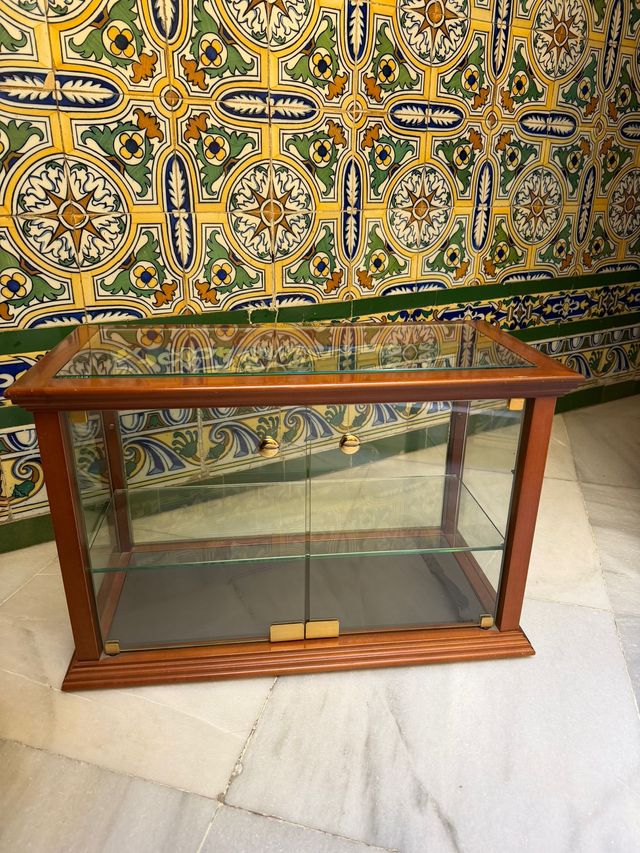 Vitrina Expositora Madera y Cristal - Ralph Lauren