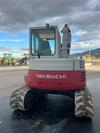 Retroexcavadora Takeuchi TB 180 FR