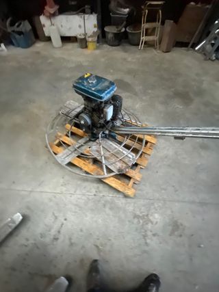 Fratasadora mecánica para hormigón