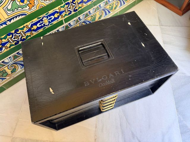 JOYERO EXPOSITOR BVLGARI - FORMATO MALETÍN