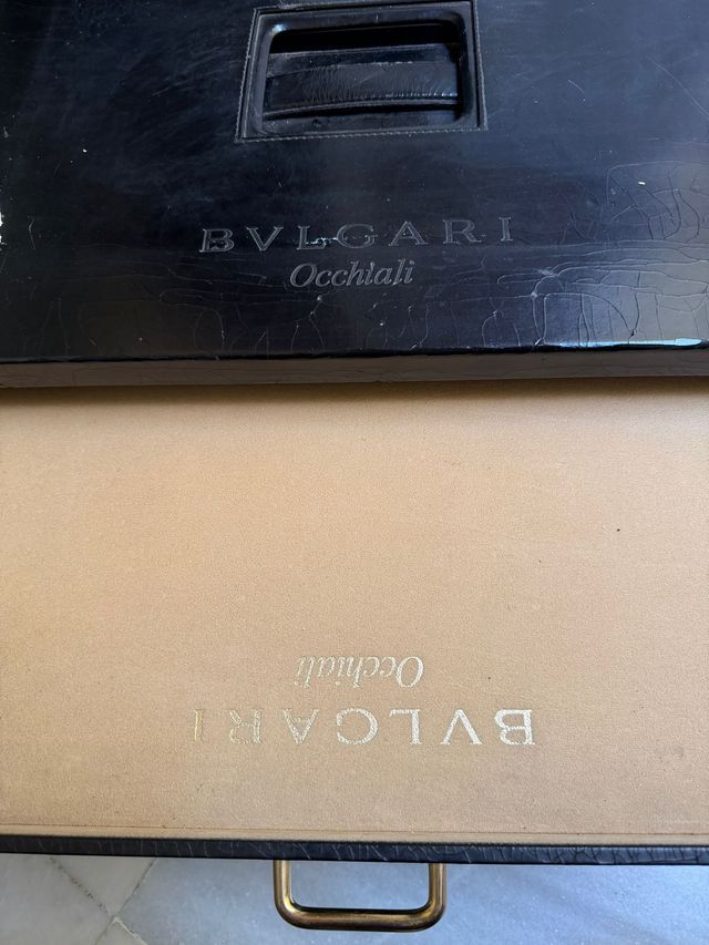 JOYERO EXPOSITOR BVLGARI - FORMATO MALETÍN