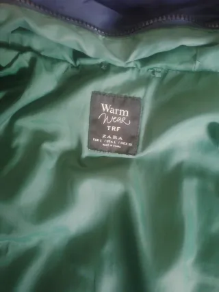 Cazadora acolchada azul y verde