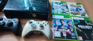 Xbox 360 Negra + 4 Juegos