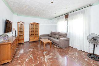 Casa adosada en venta en Alhendín