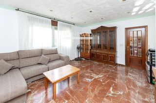 Casa adosada en venta en Alhendín