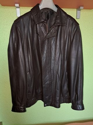 Cazadora de piel marrón