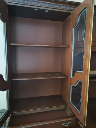 Mueble de salón madera y cristal