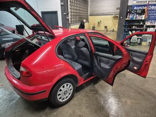 SEAT Leon 2000