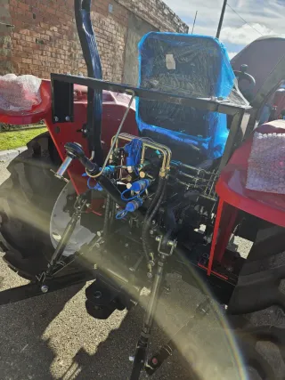 Tractor sin cabina 504