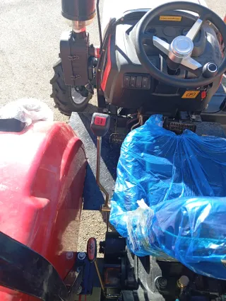 Tractor sin cabina 504