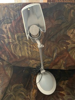 Flexo de estudio plateado y blanco