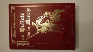 Libro más escultura madera!