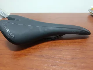 Sillín de bicicleta negro Prologo