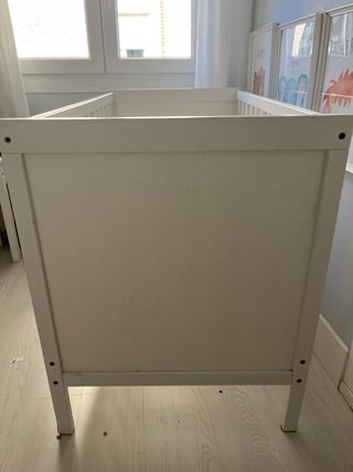 Cuna de bebé blanca ikea