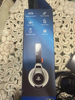 Plantronics RIG Gaming Headset + Amplifier PS4/PS3