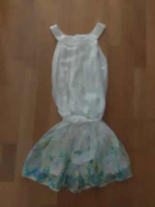 Mono niña blanco y estampado floral