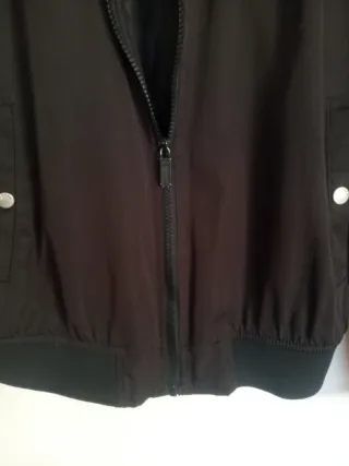 Bomber Negra Bershka