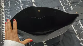 Bolso negro mujer con monedero