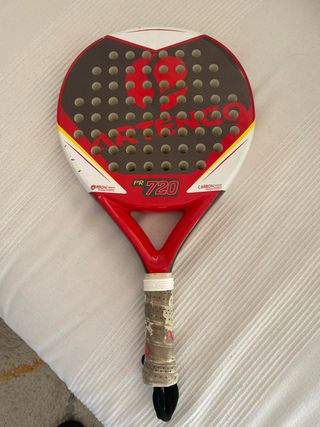 Pala de pádel NOX PR 720 Carbon 38mm