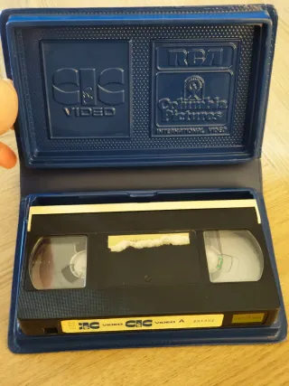 Hombres de Hierro VHS