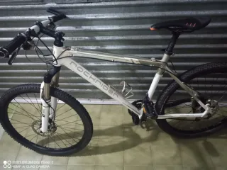 Bicicleta Rockrider 8.2