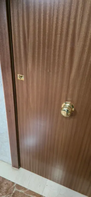 Carpinterias en general, electricidad, reformas..