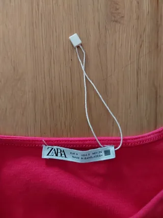 Vestido Zara mujer rosa fruncido