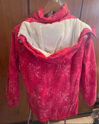 Chaqueta de esquí o invierno rosa