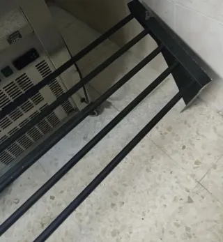 Estantería Metálica Negra 172x35 cm