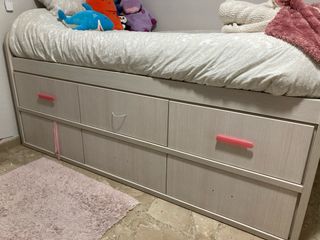 Cama juvenil con cajones