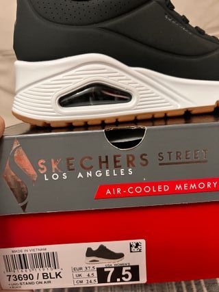 Zapatillas Skechers talla 37.5 a estrenar