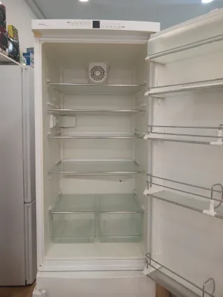 Nevera Liebherr con garantía y transporte