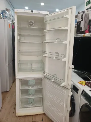 Nevera Liebherr con garantía y transporte