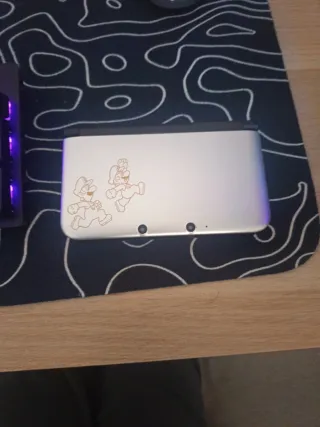 Nintendo 3DS XL Edición Luigi 30 Aniversario