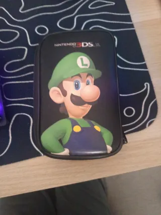 Nintendo 3DS XL Edición Luigi 30 Aniversario