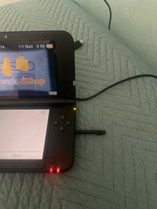Nintendo 3DS XL Edición Luigi 30 Aniversario