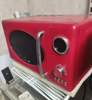 Horno Microondas rojo Tarrington House