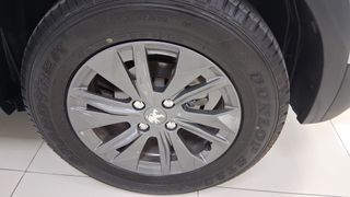 Peugeot 2008 1.5 BlueHDi 2022.