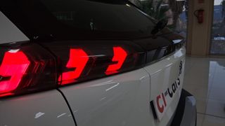 Peugeot 2008 1.5 BlueHDi 2022.