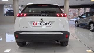 Peugeot 2008 1.5 BlueHDi 2022.