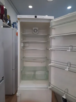 Nevera Liebherr con garantía y transporte