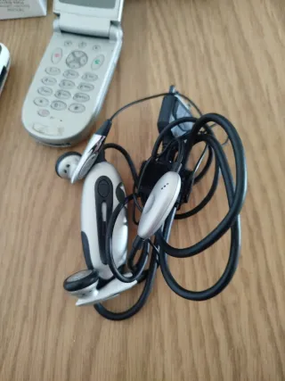 Lote Móvil Samsung y Smartwatch Motorola