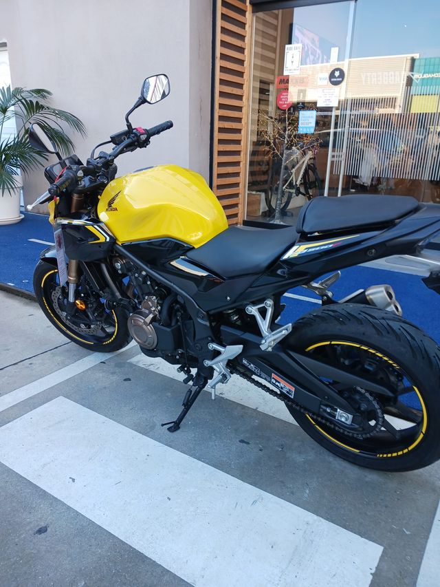 Honda CB500F Amarilla
