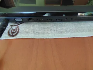 Portátil Samsung modelo NP-R522