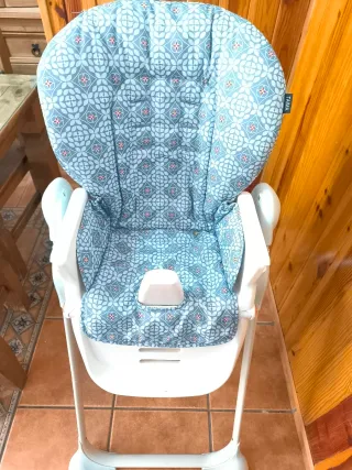 Trona infantil con cojín estampado