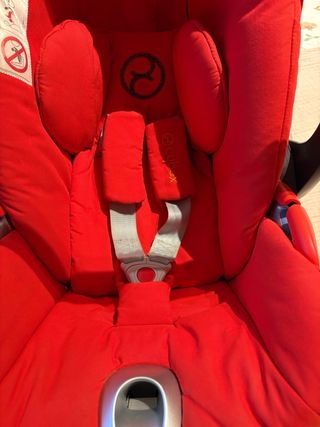 Base Cybex Z con silla de coche.