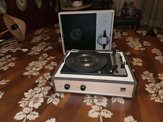 Tocadiscos Vintage Bettor Mark-42