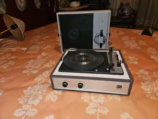 Tocadiscos Vintage Bettor Mark-42